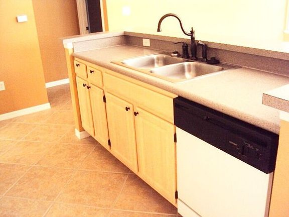 4th image of 8900 Legacy Ct APT 1-102