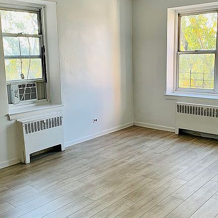 5th image of 2630 Kingsbridge Ter APT 1A