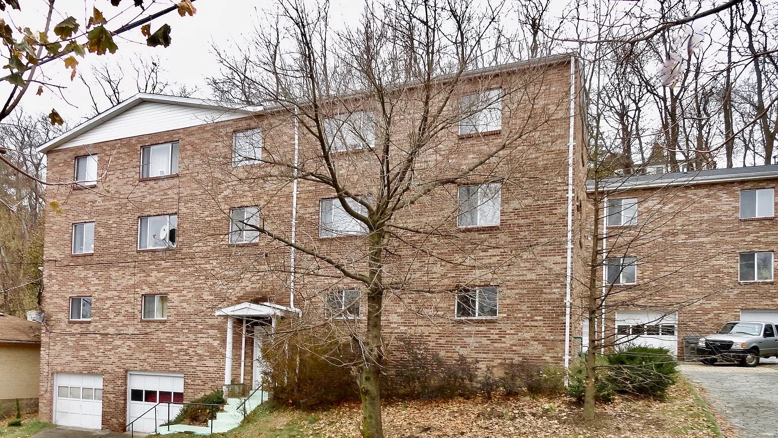 600 Tingley Ave — Photo 1