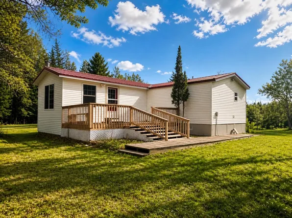 W6496 No 7 Lane, Menominee, MI 49858