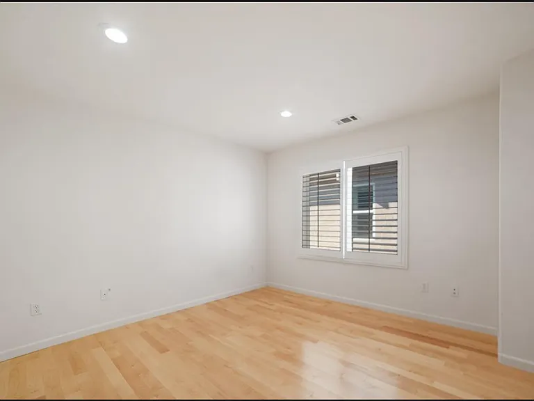2432 Homer Ln — Photo 15