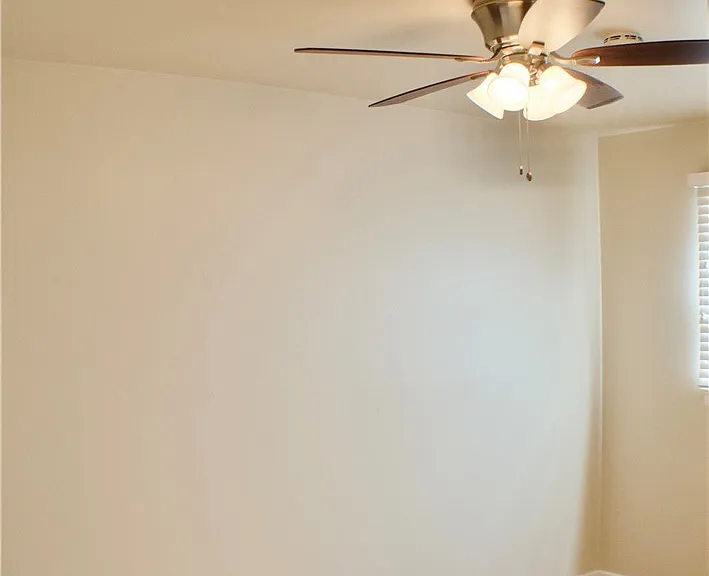 2528 W Flower Ave — Photo 10