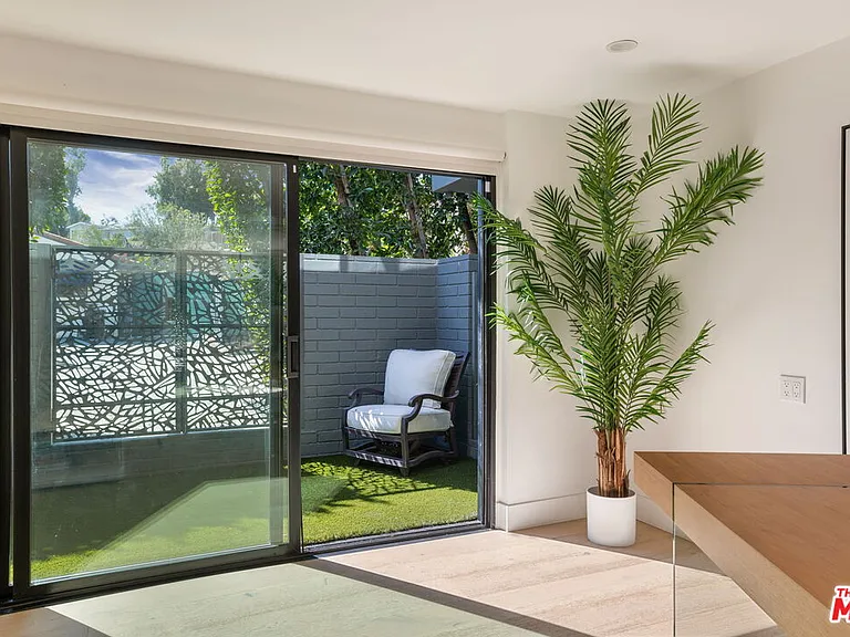 344 Arno Way — Photo 30