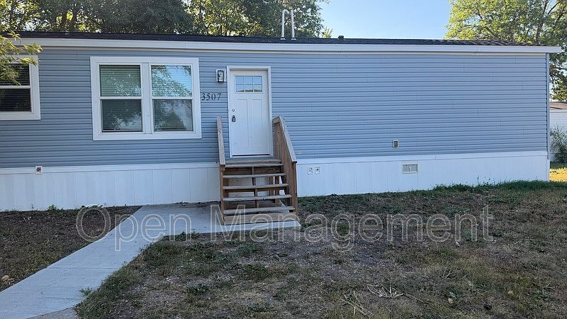 1st image of 3507 Rainier Rue St