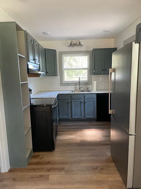 2 bed, $1,400 — Photo 2