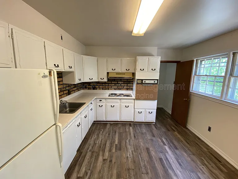 219 Bells Hill Rd — Photo 13