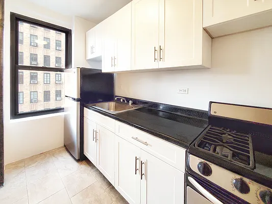 Rented by Corcoran | media 5