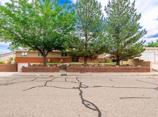 1518 Wellesley Dr NE, Albuquerque, NM 87106