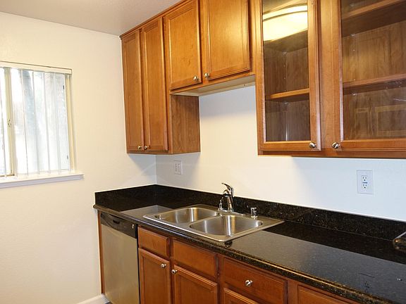 5th image of 1191 Yarwood Ct