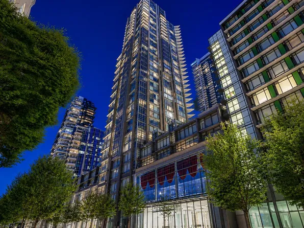 1283 Howe St #Penthouse 02, Vancouver, BC V6Z 0E3