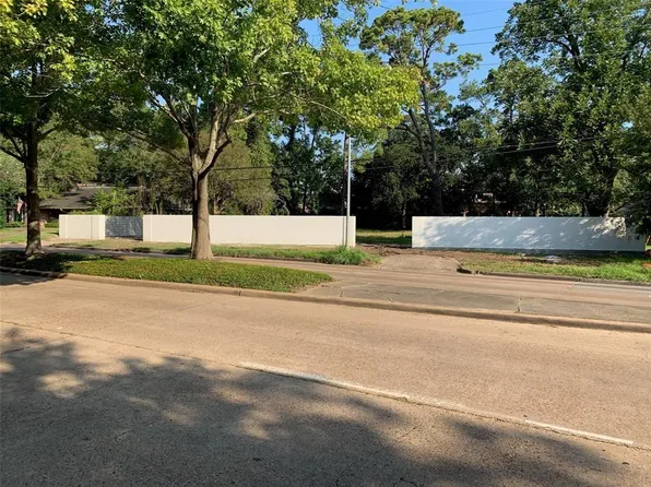 5210 Woodway Dr, Houston, TX 77056