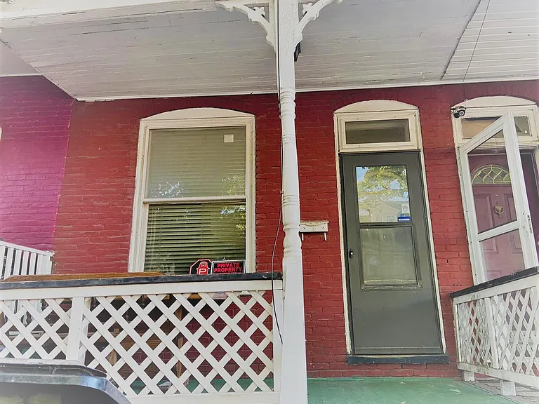 1430 Berryhill St — Photo 18