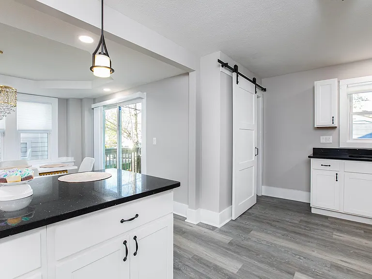 1250 Portage Ave #1 — Photo 16