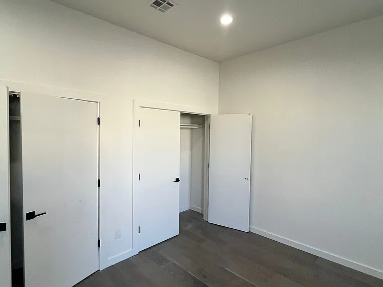 1155 Elizabeth Ave #2 — Photo 7
