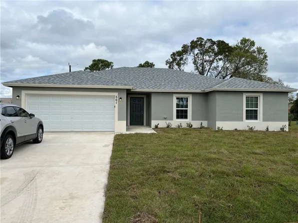 561 SW Duxbury Avenue, Port St Lucie, FL 34983