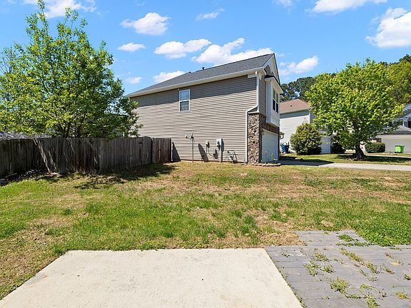 3rd image of 6571 Guard Hill Dr