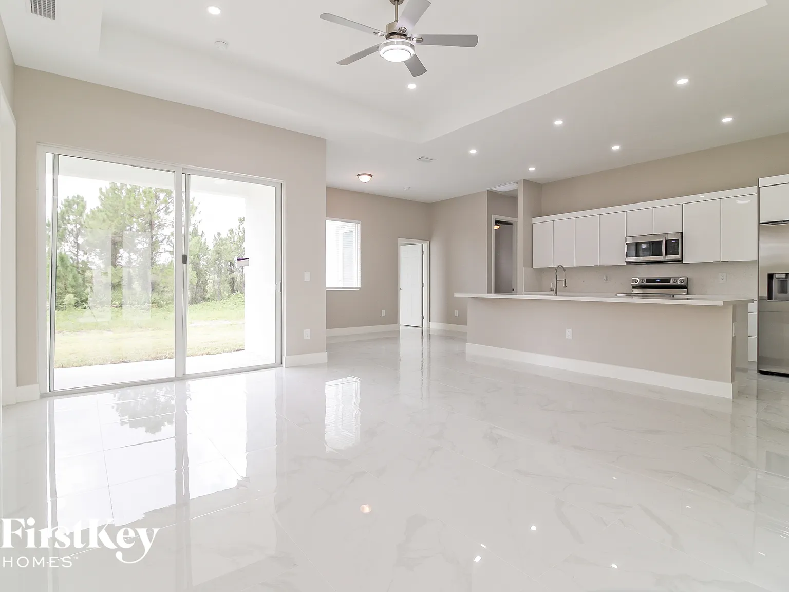 3 bed, 2.5 bath, 1643 sqft, $2,535 — Photo 3