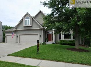 4009 SW Flintrock Dr, Lees Summit, MO 64082