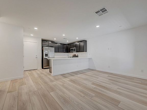 4th image of 10772 Paget Ct