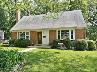 5513 Kings Park Dr, Springfield, VA 22151