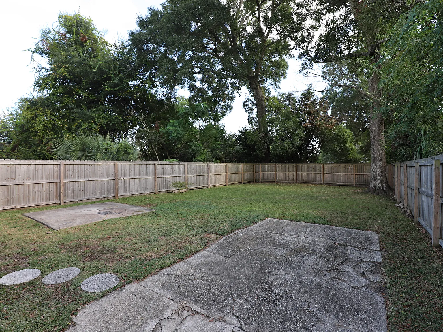 3 bed, 1218 sqft, $1,600 — Photo 4