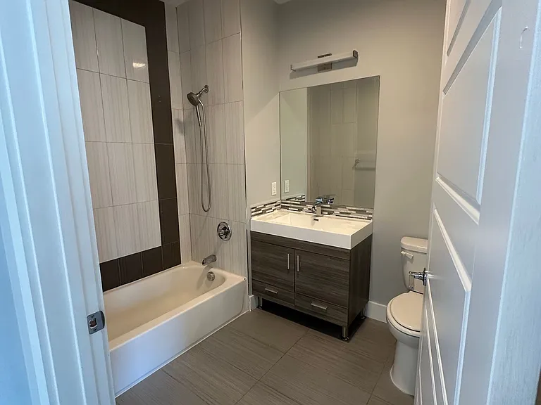 The Rebeka Residence: A Symphony of Luxury in Modern Living — Photo 9