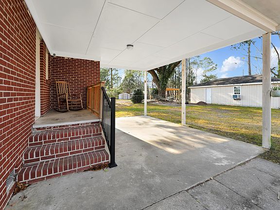 3rd image of 101 Center St