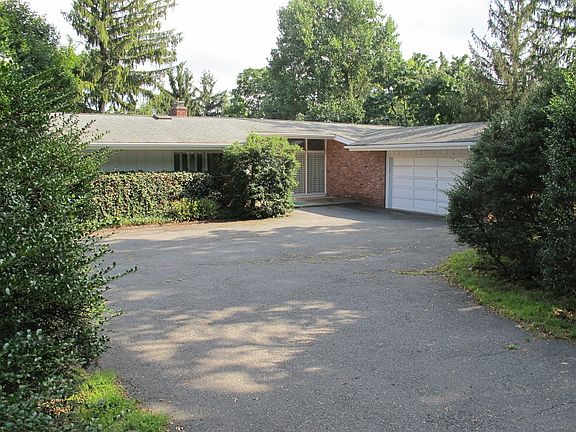 2nd image of 119 Up Mountain Ave