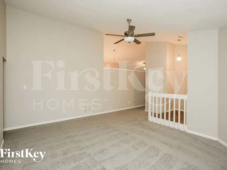 3335 Carly Ln — Photo 4