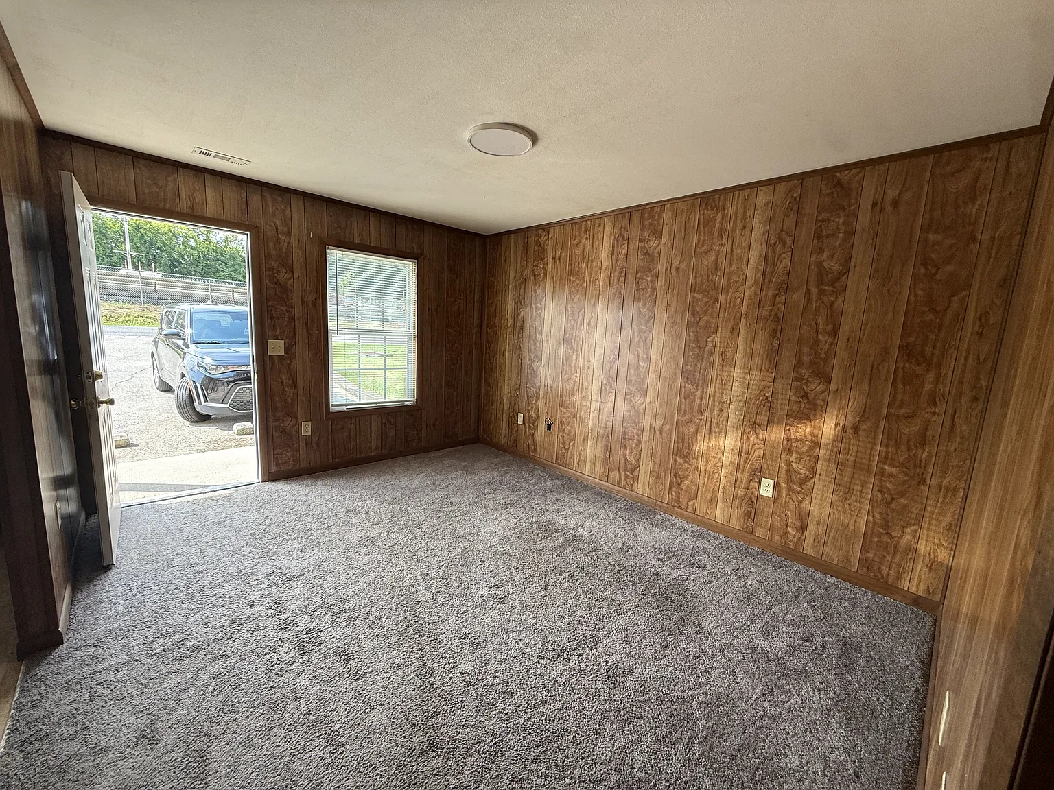 1 bed, 550 sqft, $850 — Photo 2