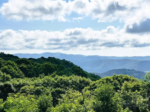 164 Hanging Rock Villas #321, Seven Devils, NC 28604