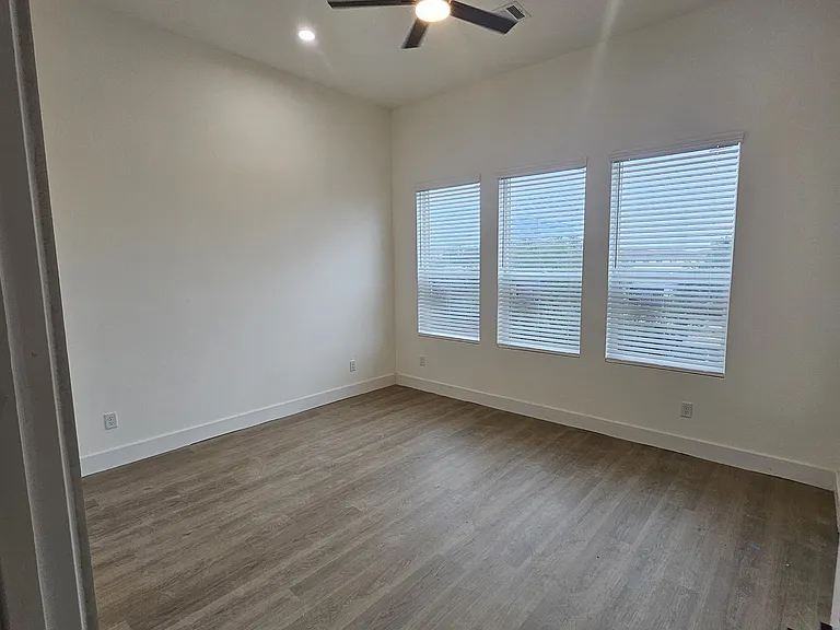 6353 Richmond Ave #131 — Photo 3