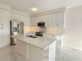668 Lemay Grv, Peterborough, ON K9K 0H8