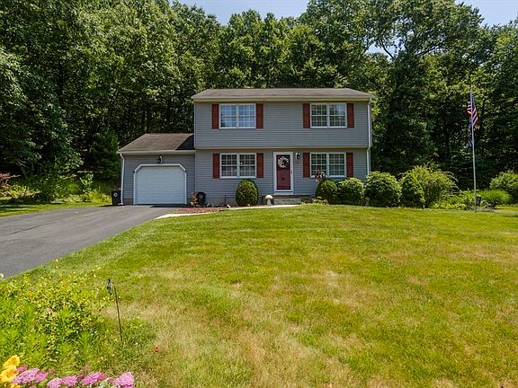 2nd image of 10 Scott Hollow Dr
