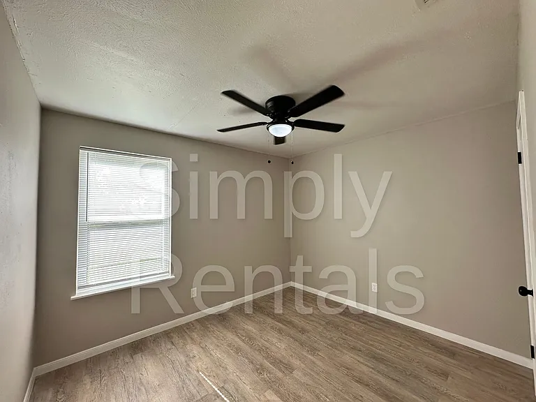 6716 Flamingo Rd — Photo 16