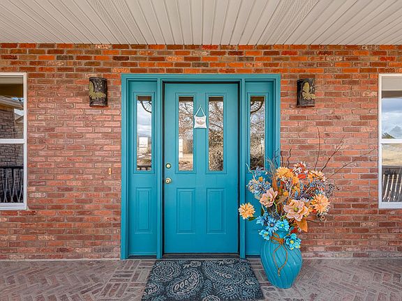 3rd image of 1231 Signal Rock Rd