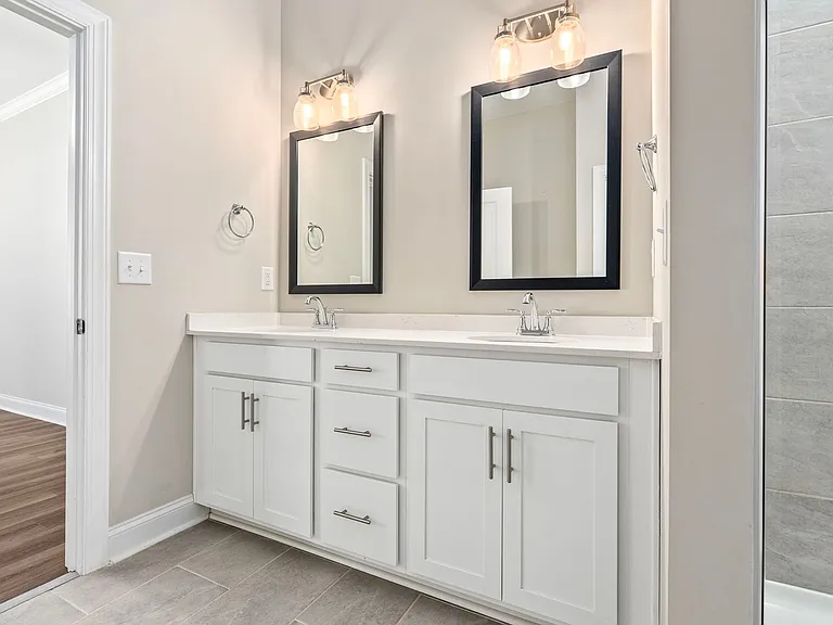 520 Grey Oak Cir — Photo 9
