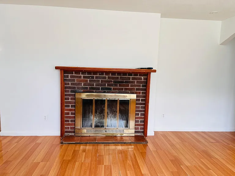 91 Green Manor Rd — Photo 6