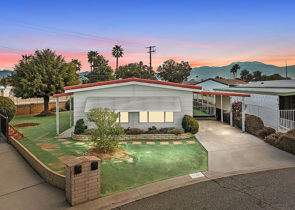 1st image of 1700 Santiago Way