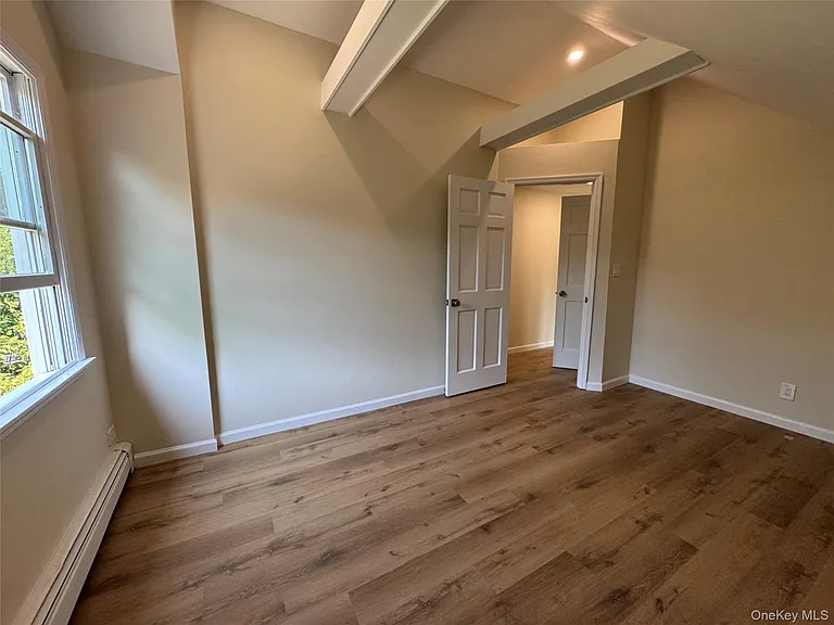 1 Towne Ct — Photo 19