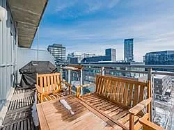 510 King St E #Penthouse 817 — Photo 24