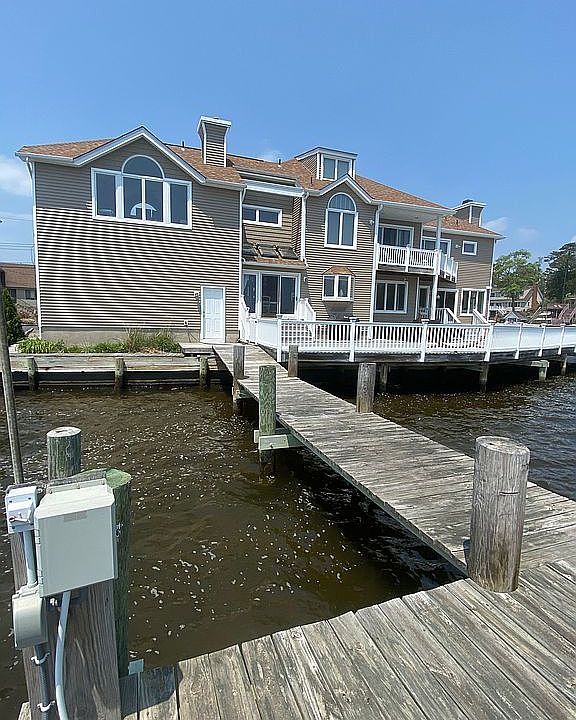 2nd image of 58 Island Dr