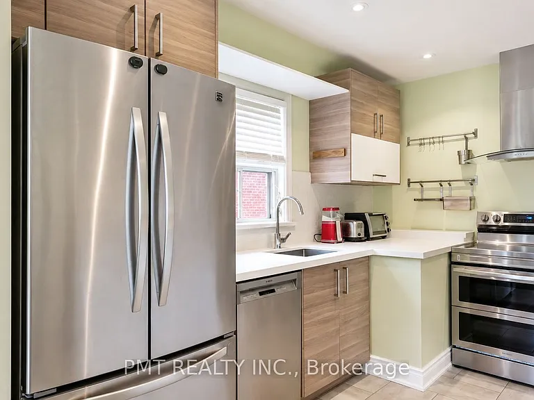 59 Mitcham Dr — Photo 7