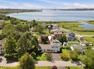 54 Canton Ave, Portsmouth, RI 02871