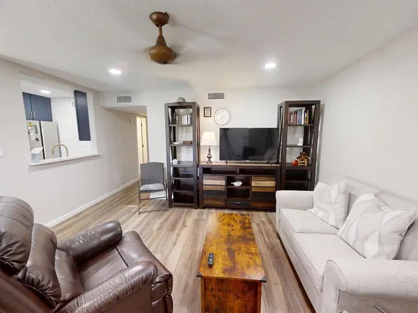 600 Scenic Hwy APT 218, Pensacola, FL 32503