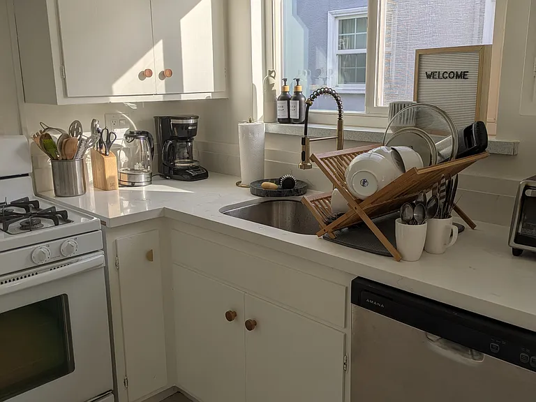 708 Cornell Ave — Photo 4