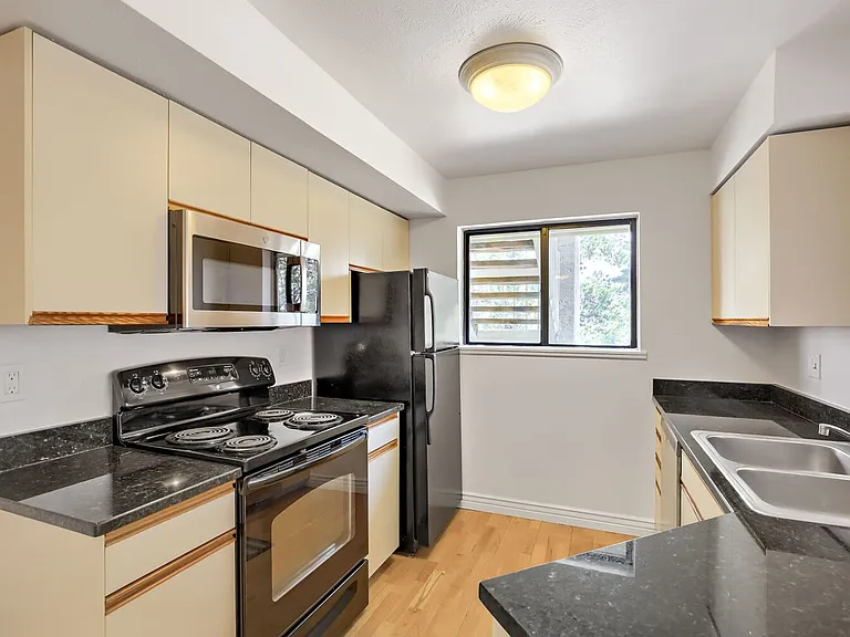 40 S Boulder Cir #4025 — Photo 1