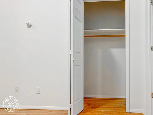 Rented by MySpaceNYC | media 6