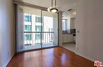 10747 Wilshire Blvd #904 — Photo 11