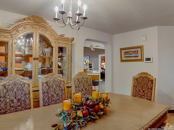 5th image of 16903 Quartett Ln
